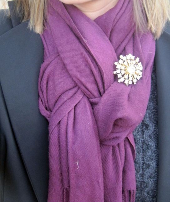 The Pretzel Knot | My Favorite Way to Tie a Scarf | For extra style, add a brooch to your scarf