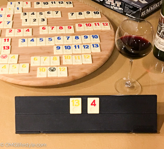 I love this tip for game night: Use a lazy suzan for game night and turn towards each player when it's their turn. 
