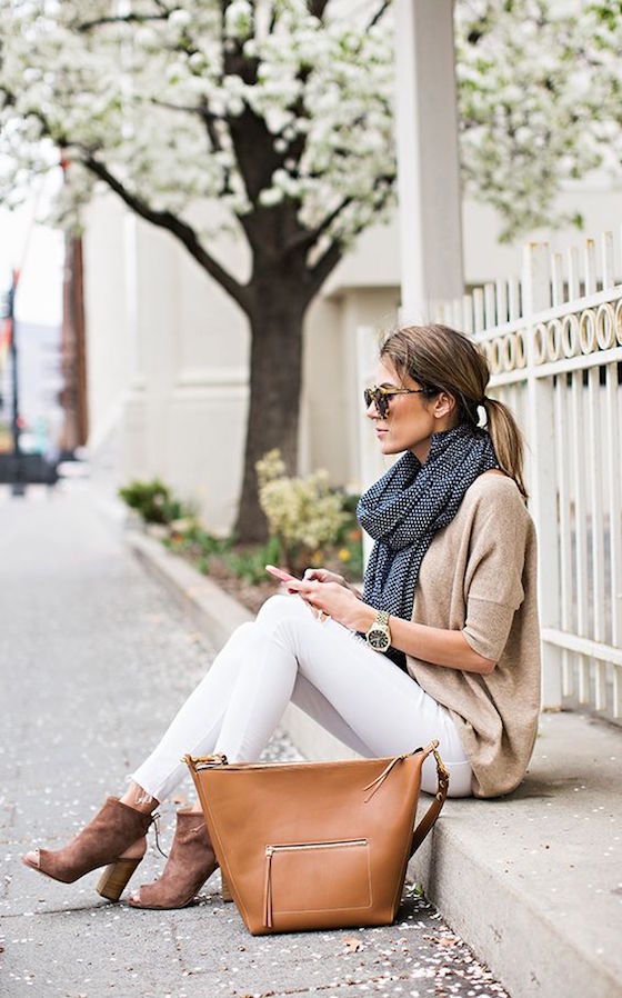White jeans and neutral colors are so chic for spring. Add a pop of color with a scarf. It also takes the chill off for a cooler day.