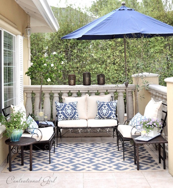 Outdoor balcony in blue and white