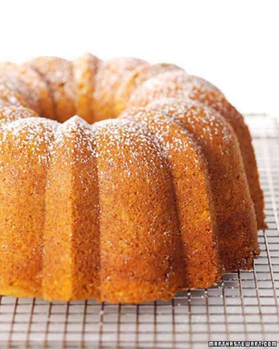 Spicy Pumpkin Bundt Cake | This and other delicious Pumpkin Recipes on the blog.