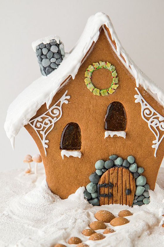 A great collection of gingerbread houses on the blog today! Love this one from Will Cook for Friends! 