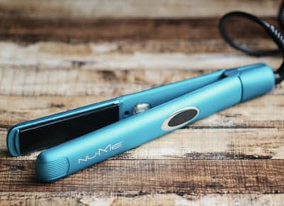 Cleaning Your Flat Iron and Curling Iron