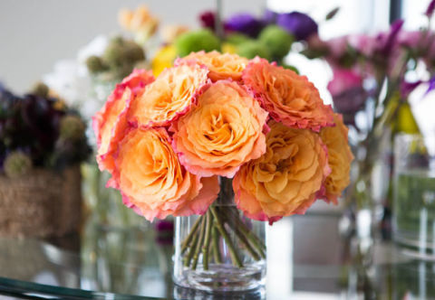 Twisted Boquet of Yellow Roses with Peach Tips